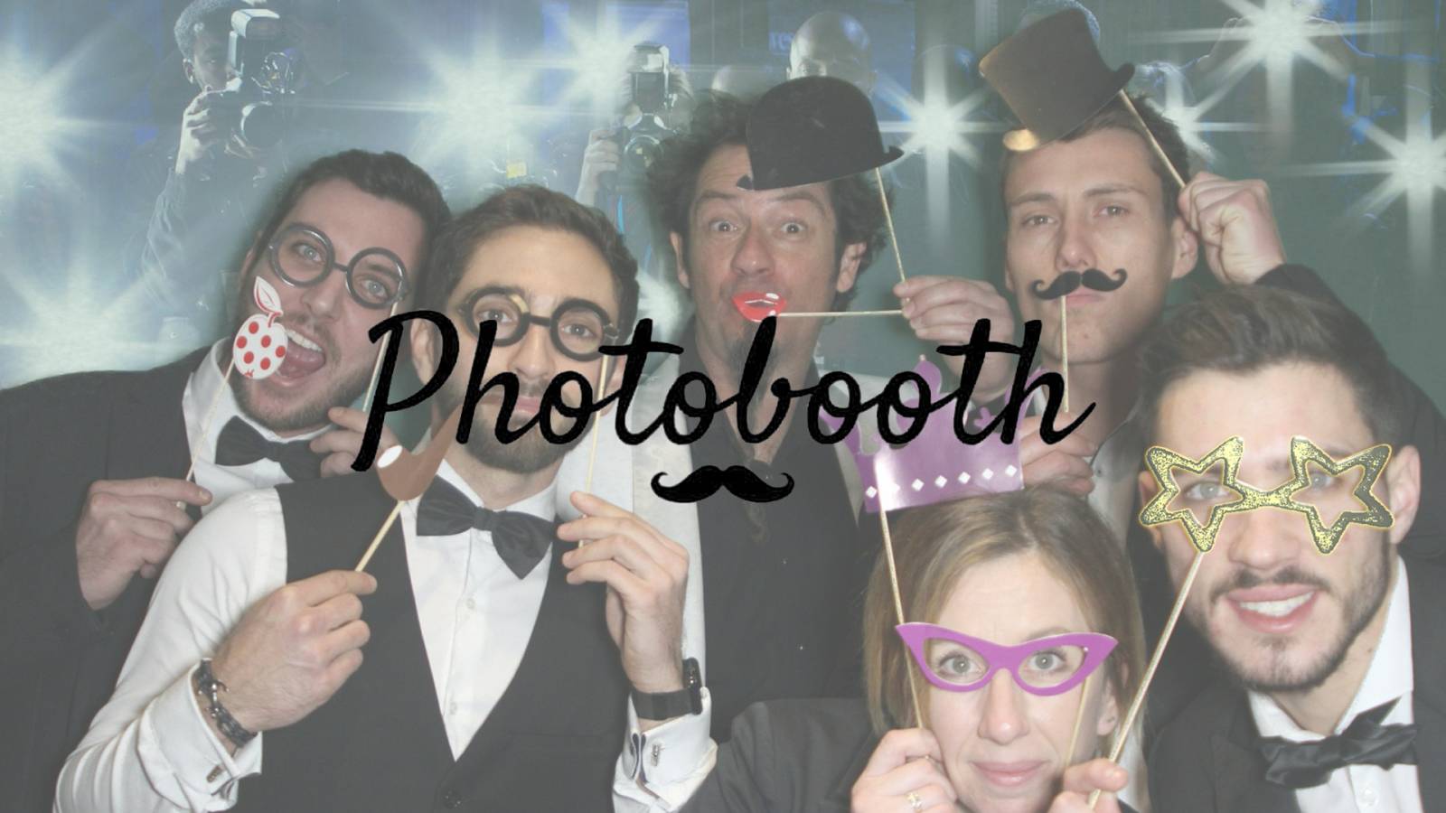 Louer un photobooth en bois moderne à Lyon en Rhône-Alpes 69
