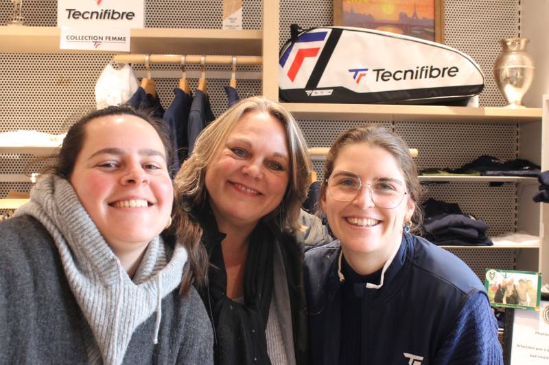 Location de borne photo Memoriabox pour une soirée d'entreprise au Tennis club de Lyon à la Doua