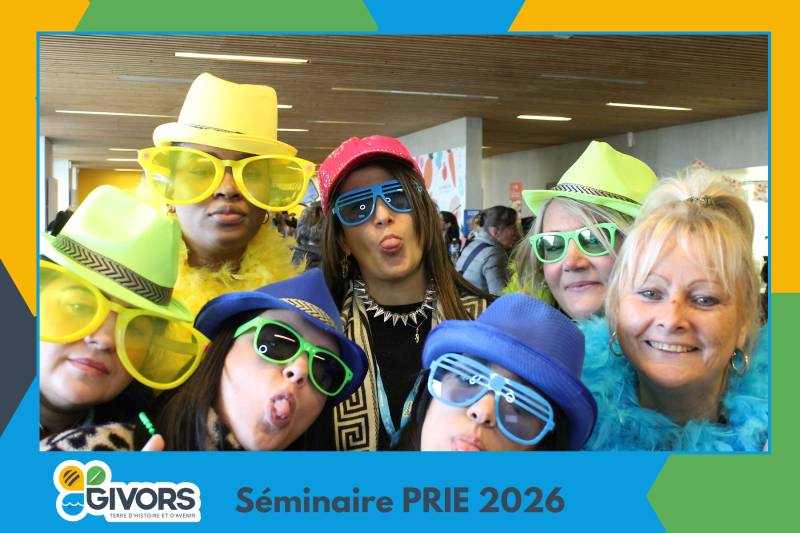 Location de photobooth pour un séminaire d'entreprise pour la ville de Givors près de Lyon