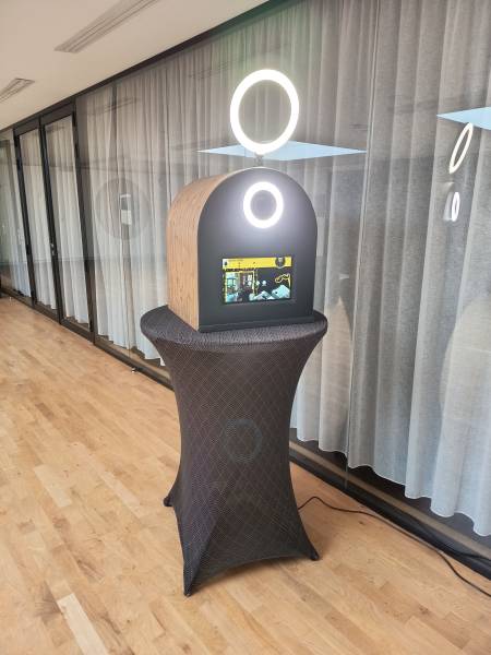  Location de Photobooth pour votre Soirée d'Entreprise au Terrasse du Parc à Villeurbanne et en Rhone Alpes
